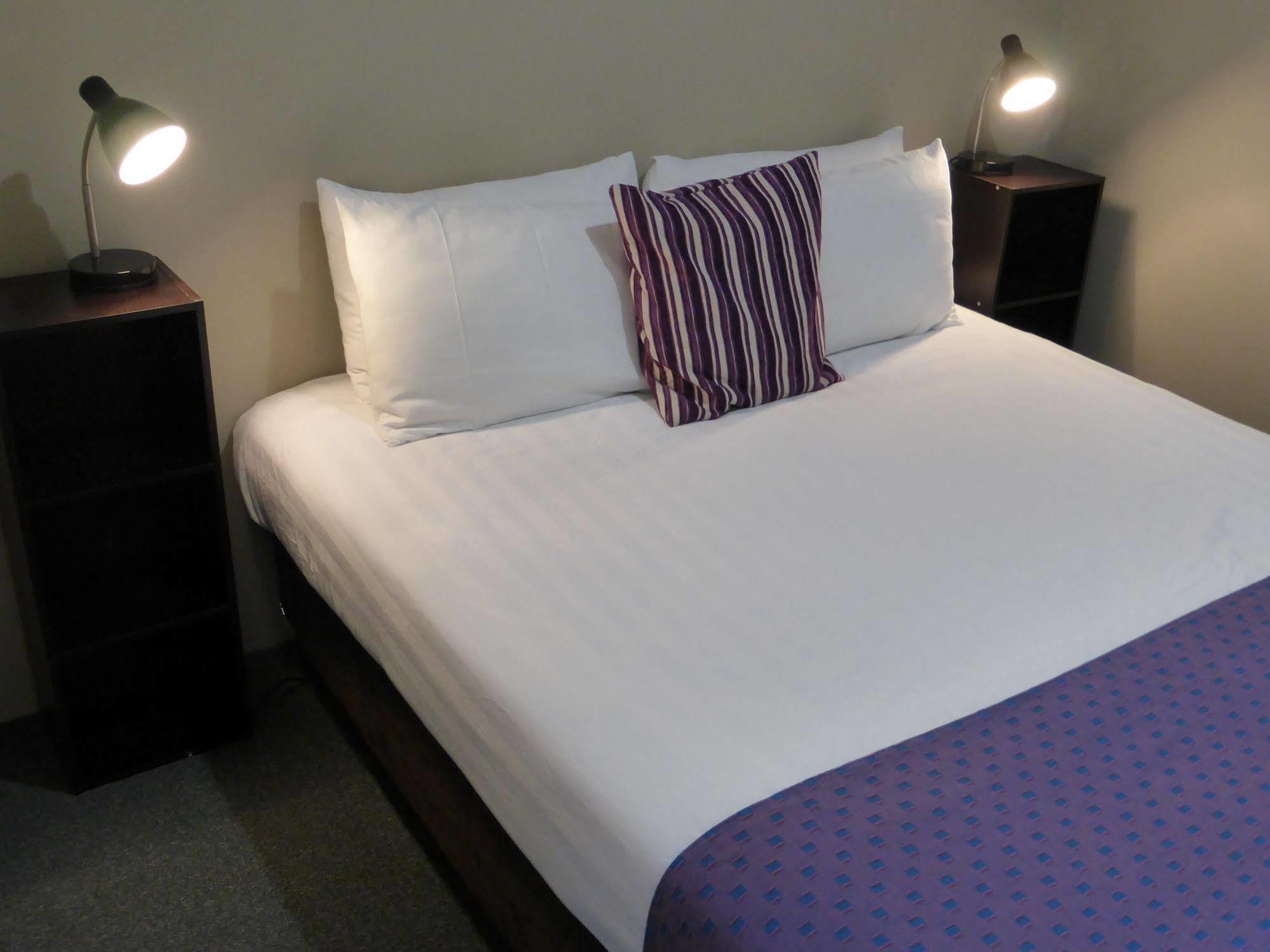 Smerdon Lodge Motel Horsham Buitenkant foto