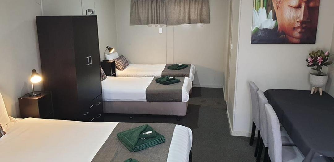 Smerdon Lodge Motel Horsham Buitenkant foto